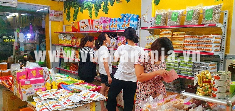 cửa hàng đặc sản miền Tây ở Sài Gòn