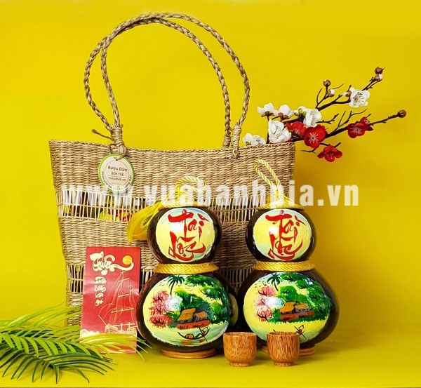 Quà tết rượu dừa Bến Tre